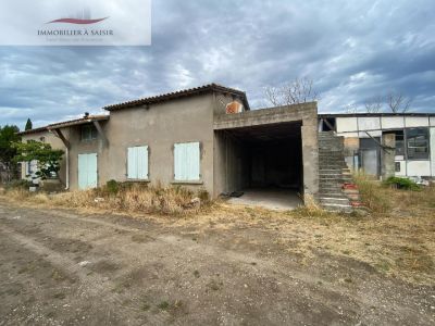 Bâtiments, Maison et TERRAIN CONSTRUCTIBLE Mouries