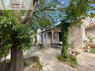 MAISON de PLAIN PIED 4 chambres à Saint Remy De Provence