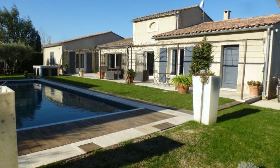 VILLA Plain pied 4 chambres proche Saint Remy De Provence