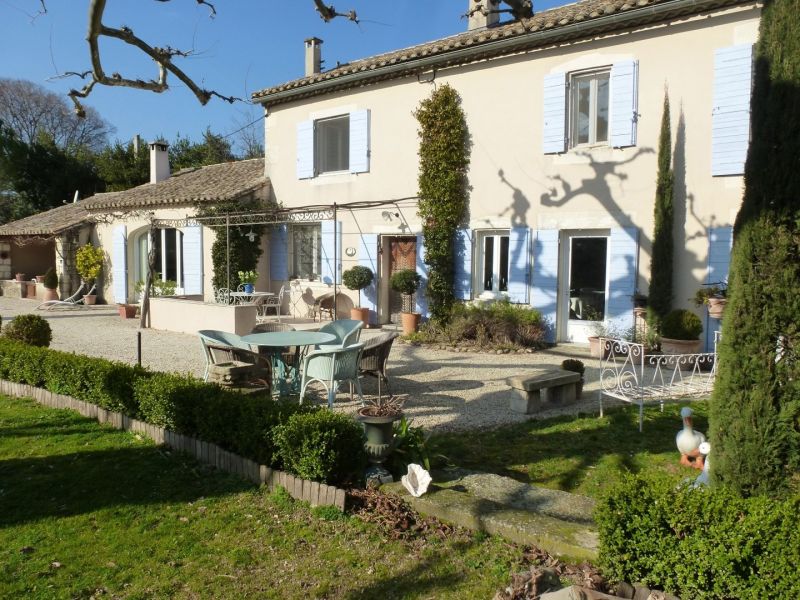 PROPRIETE DE CHARME en campagne à Saint Remy De Provence