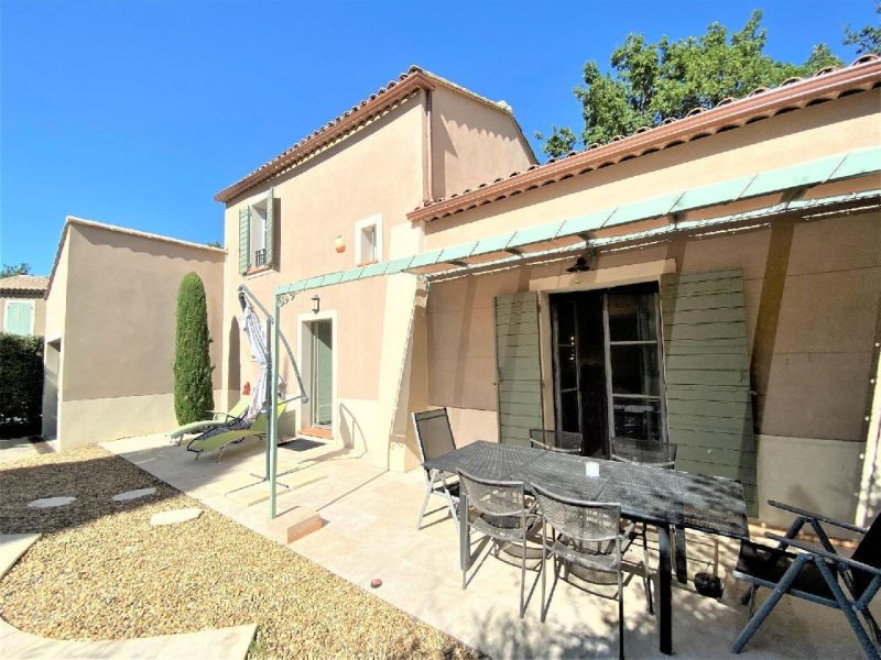 MAISON  avec Piscine à Saint Remy De Provence
